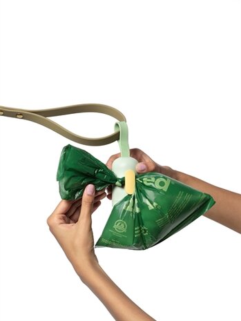 EARTH RATED POEPZAKHOUDER GEURLOOS MET 15 POEPZAKJES GERECYCLED