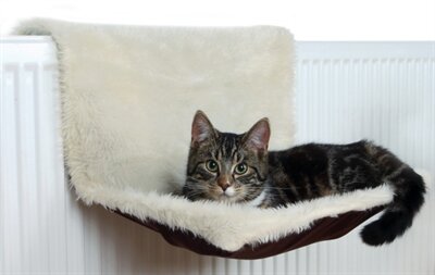 TRIXIE RADIATORHANGMAT PLUCHE / VELOURS CREME / BRUIN