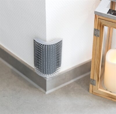 TRIXIE MASSAGEBORSTEL MUUR HOEK GRIJS